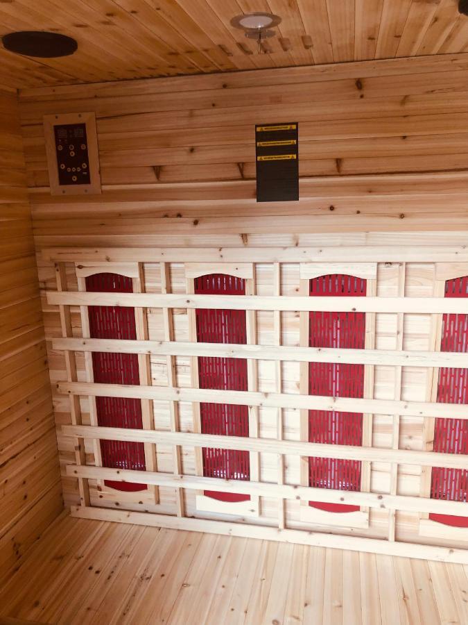 Altes Gewoelbe Mit Sauna Und Whirlpool Im Aussenbereich Elsterheide Екстер'єр фото